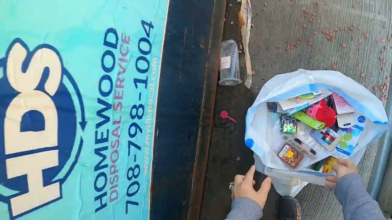 Dumpster Diving USA: Marami akong nakukuha mga brand new items galing sa basurahan
