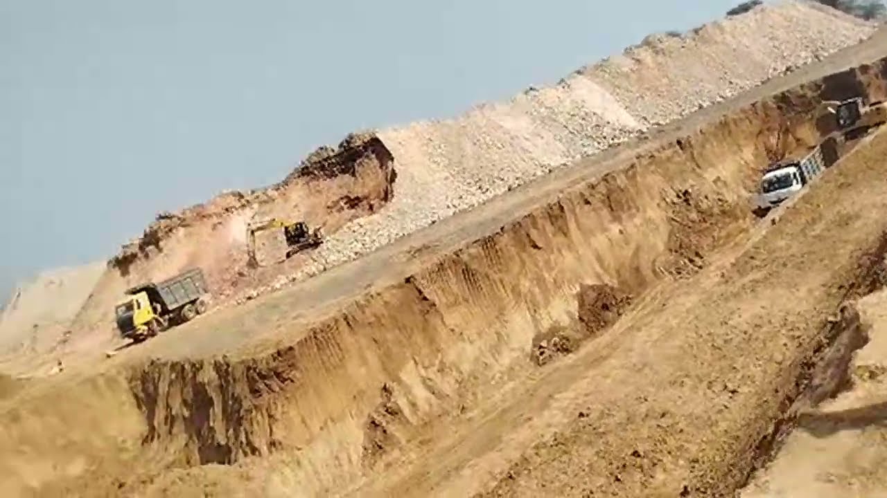 Minning construction 🚧🏗️ pichopa Kalan charkhi dadri hills 