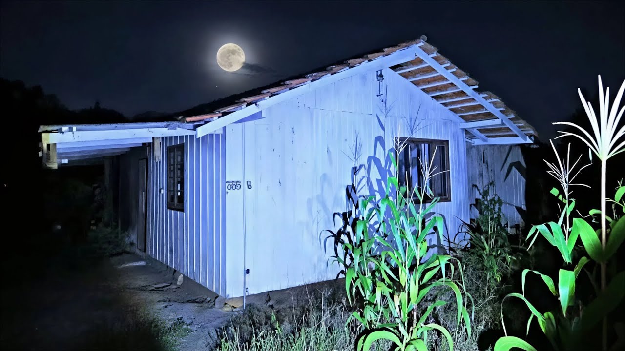 FANTASMA ASSUSTADOR CAUSA TERROR NA CASA DO CAMPONÊS!
