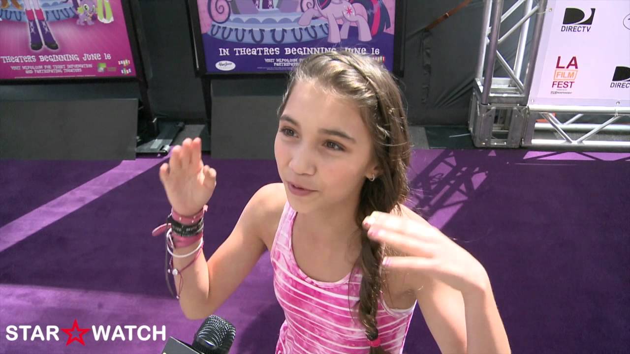 Rowan Blanchard red carpet interview at 