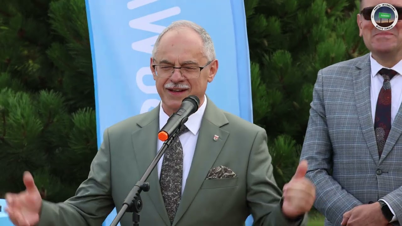 Tajemnica wyspy nad Zalewem Arkadia rozwiązana! Odsłonięto dwa niedźwiedzie polarne