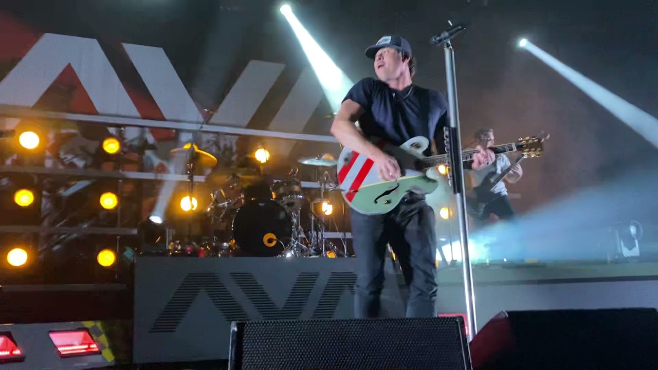 Angels and Airwaves - Kiss and Tell - Live @ACL Moody