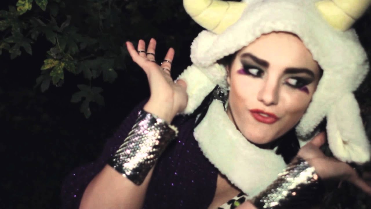 Toxique feat. Ewa Farna - 