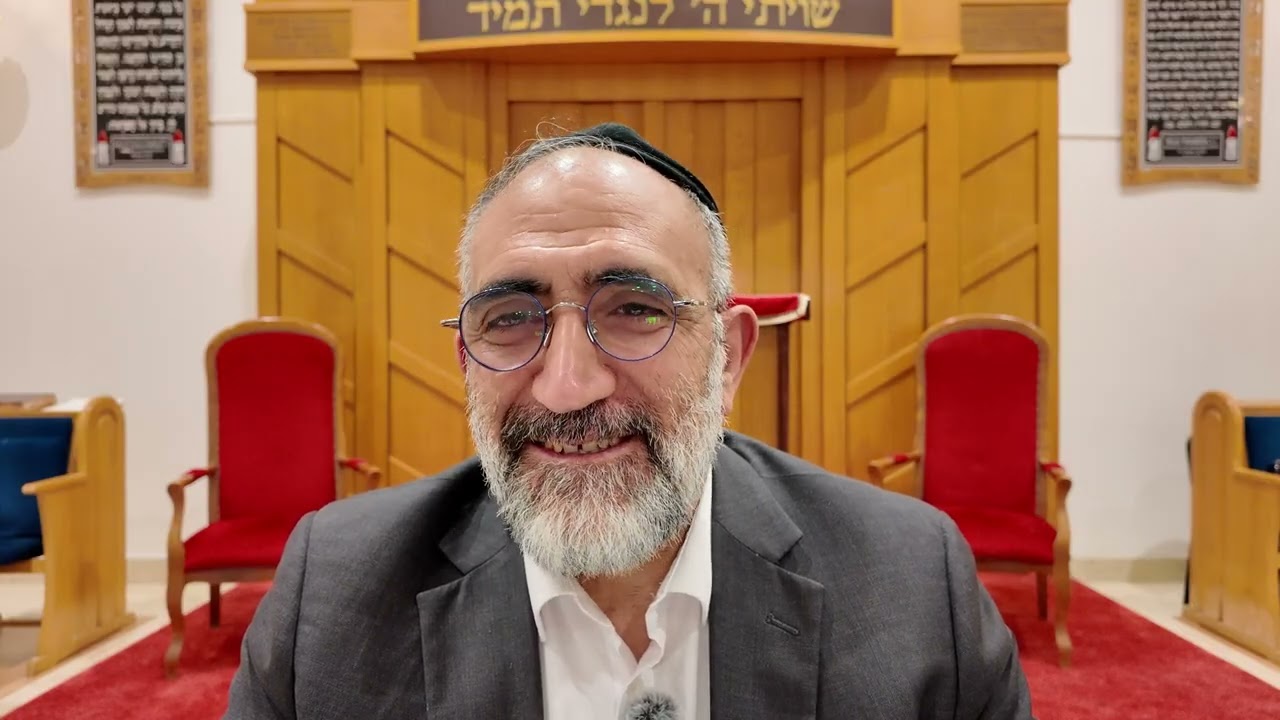 Une pyramide de rabbanim
