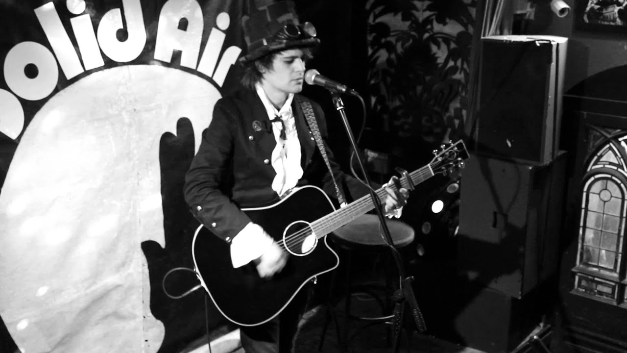 The Perfect Lullaby (Live Acoustic) - Jordan Ayriss