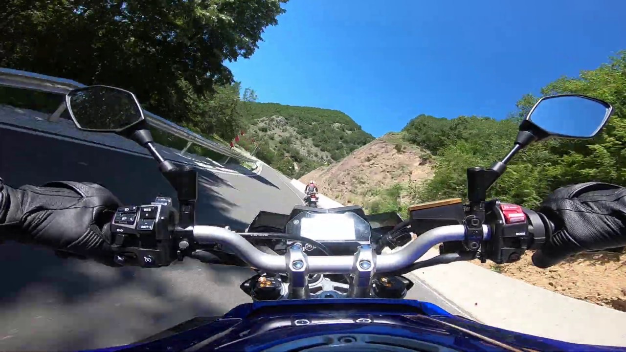 Yamaha MT10 vs. Yamaha FZ1