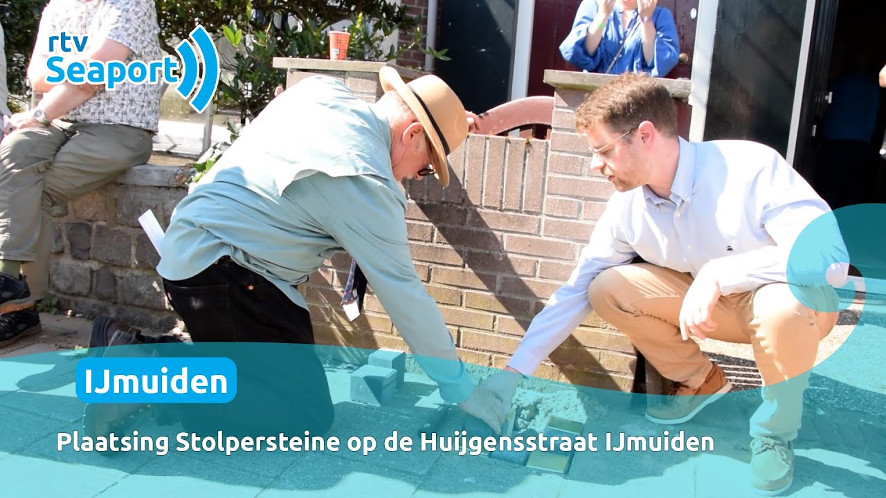 Plaatsing Stolpersteine op de Huijgensstraat IJmuiden