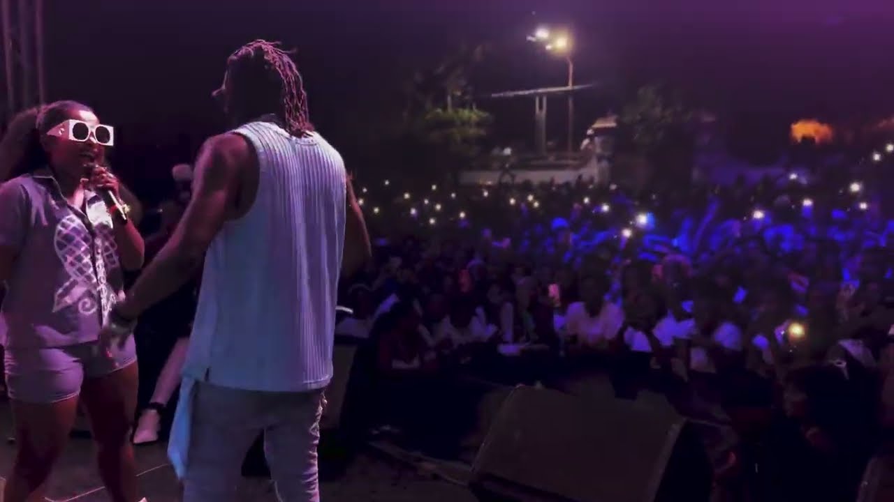 TROUBLEBOY HITMAKER - Se Paskem Renmenw X Anie Alerte: Live at Bleu & White