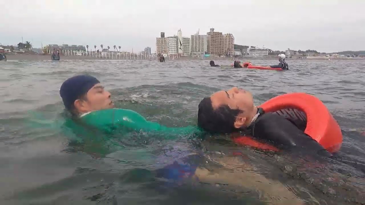 水の事故から身を守る！片瀬東浜海水浴場で講習会を実施