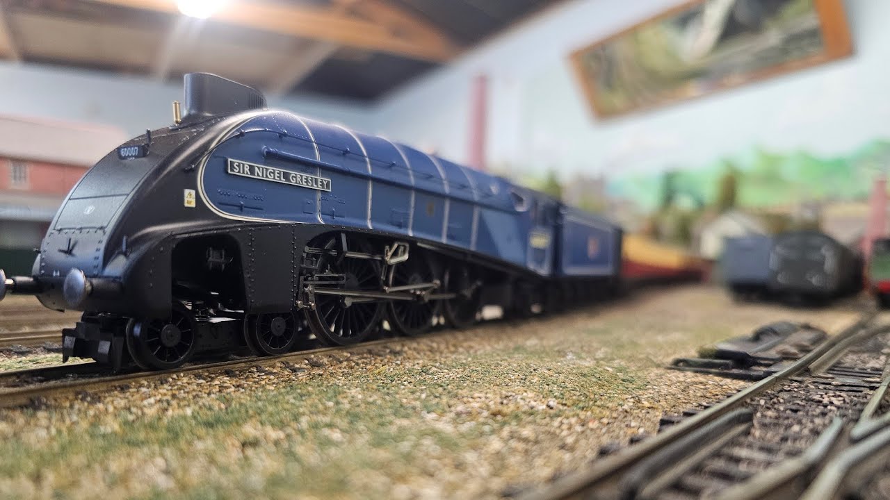Hornby Dublo A4 SirNigelGresley  Great Gathering 10th Anniversary