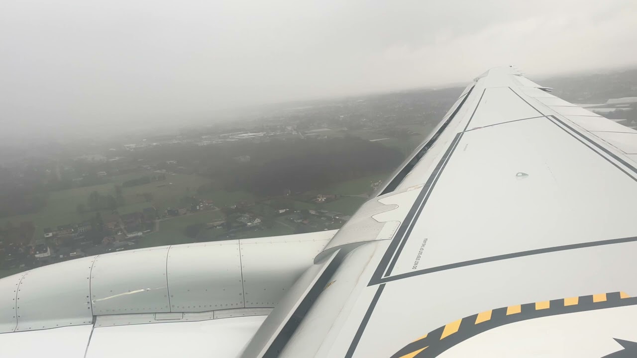 TUI fly Belgium Embraer E195-E2 landing at Antwerp Deurne