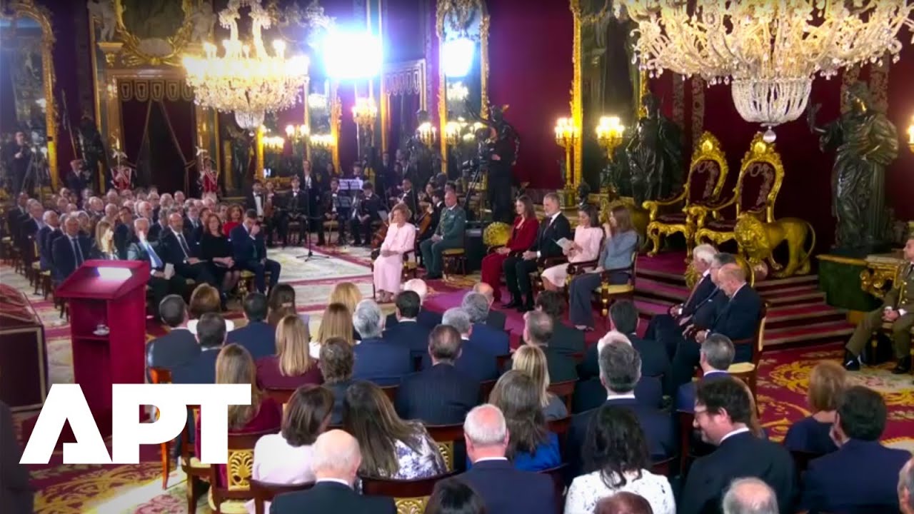 WATCH: King Felipe Honors Queen Sofia & Spain’s Democracy Heroes | Golden Fleece Awards | APT