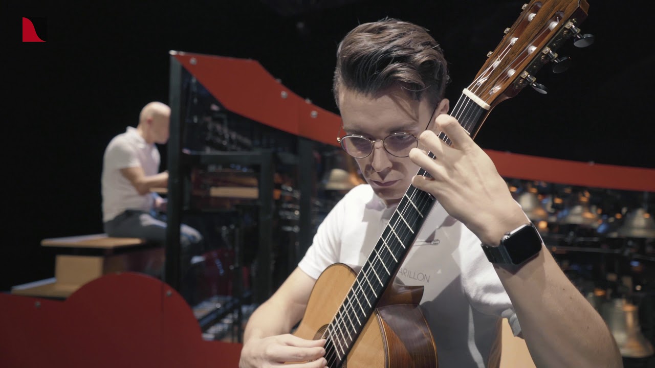 Bells Lab (Guitarillon) plays Allegro of J.S. Bach.