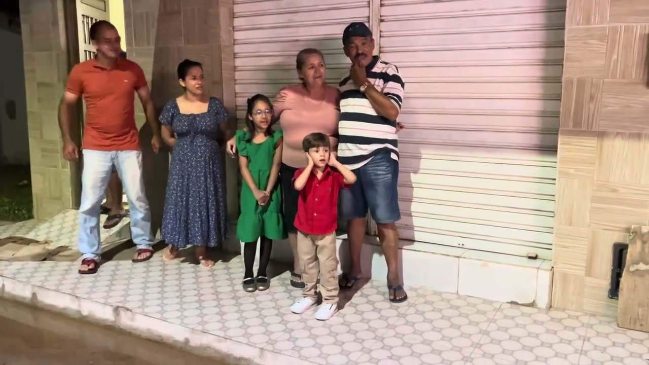 Linda homenagem para Dona Lindalva com muito carinho da sua família 