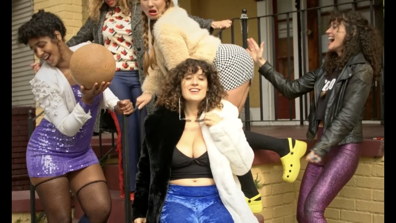 Anna Moss - Big Dick Energy ft. Rainbow Girls [OFFICIAL VIDEO]