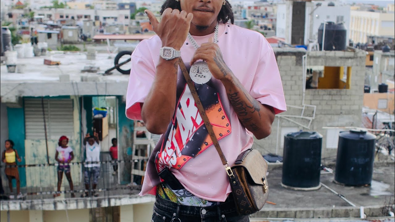 LIL NAAY - EL RIO SON&Oacute;🕷️ ( VIDEO OFFICIAL )