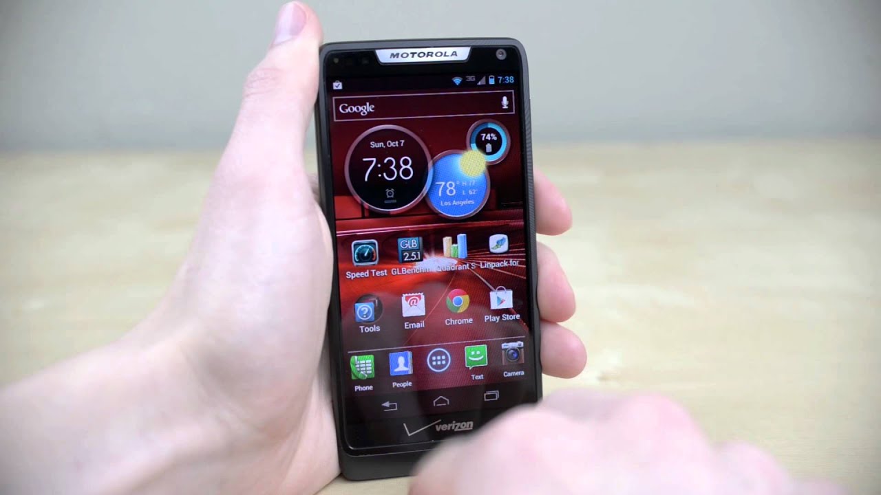 Обзор Motorola DROID RAZR M &mdash; HotHardware