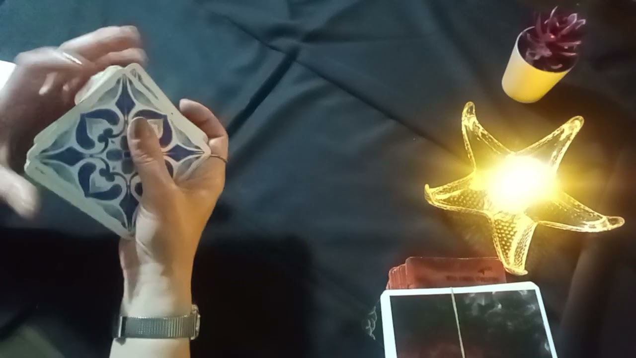 AKLINIZDAKİ KİŞİLERİN 🖤 RUH HALİ 🤍 Ne DURUMDA🖤 Kolektif tarot genel açılım 🤍