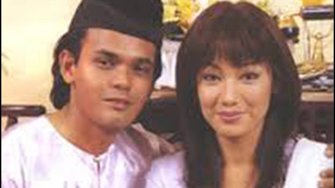 Kisah Cinta Erra Fazira dalam Kuliah Cinta