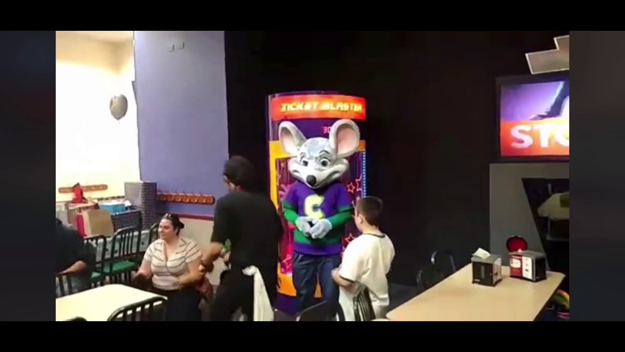 Unboxing 1999 Cool Chuck! Chuck E. Cheese plush! (With new intro!)