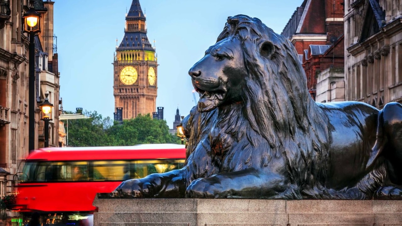 NELSON'S COLUMN - UNITED KINGDOM, LONDON