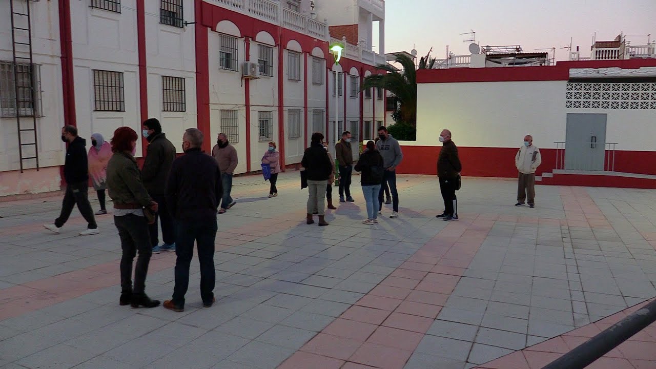 Vecinos de Loma del Pez denuncian el mal estado de la barriada tras la reforma