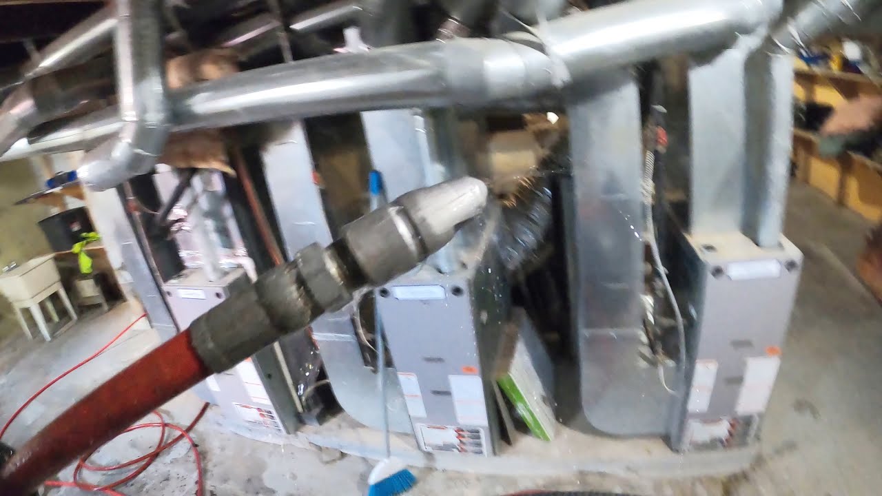 DRAIN CLEANING VIDEO - Loaded Sewer Belly - Drain Pros Ep. 67