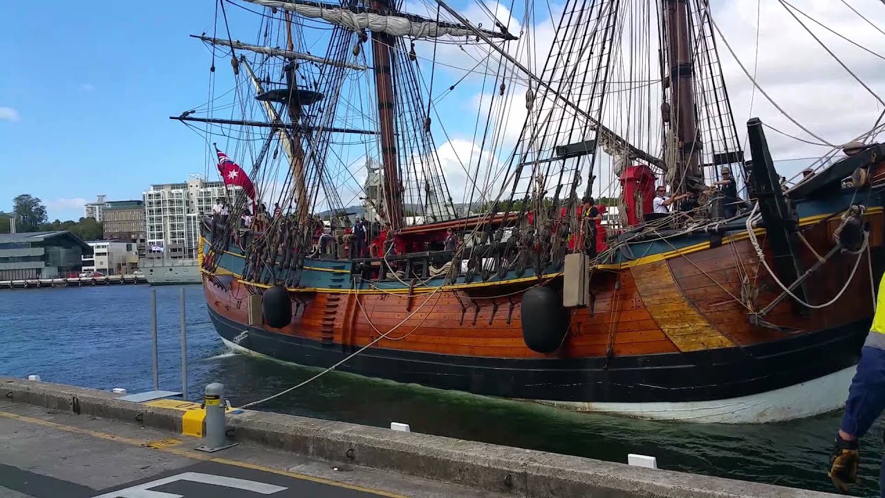 HM Bark Endeavour arrives in Hobart