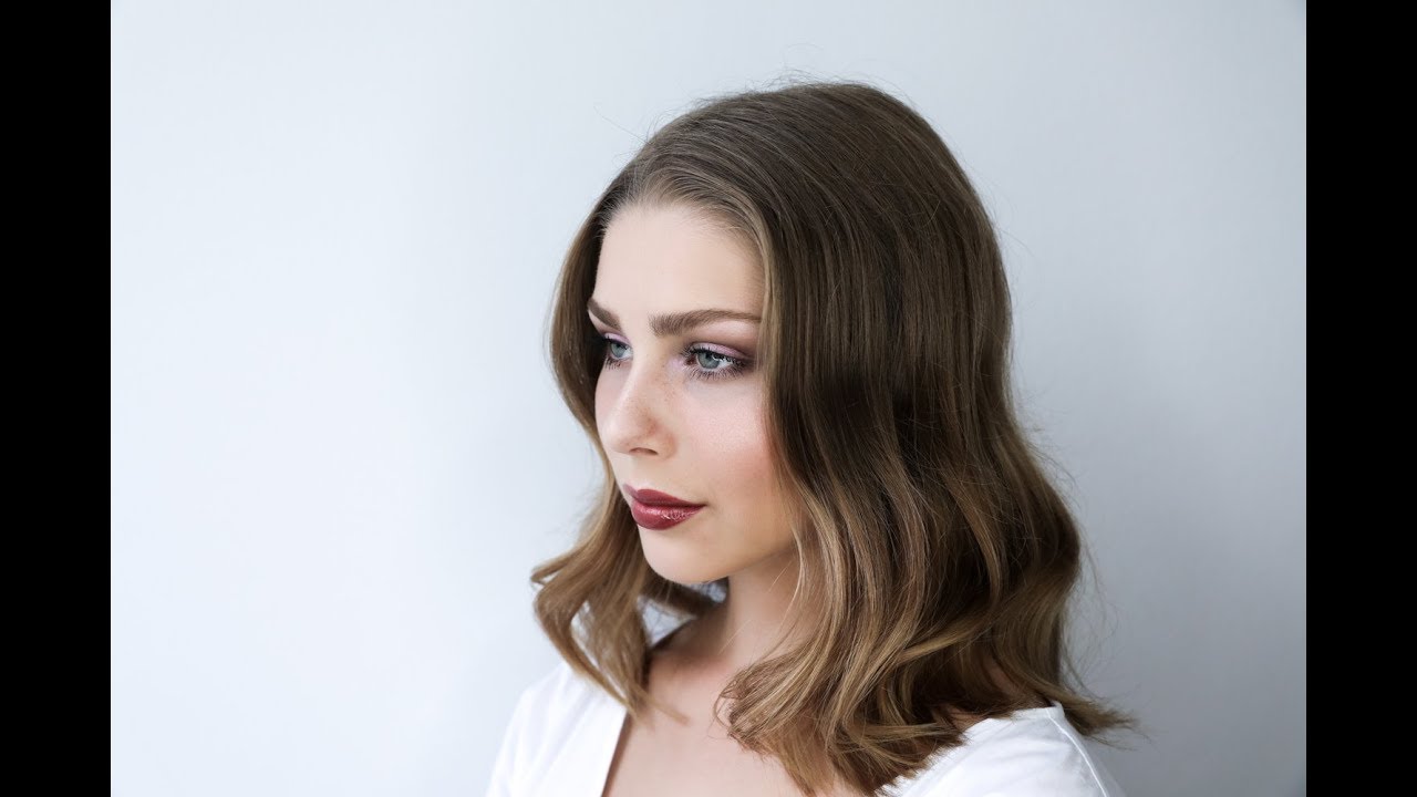 Myke b&oslash;lger med ghd Curve Classic Wave Wand