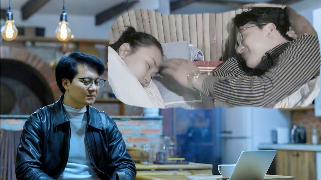 Jack reminisces alone about the happy past with Tử Tiên.