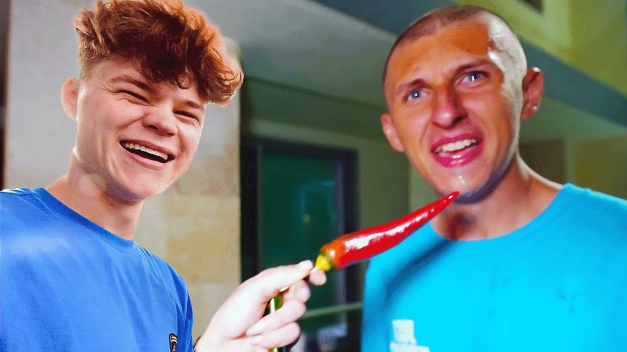 Джек заставляет Норвегию съесть призрачный перец!