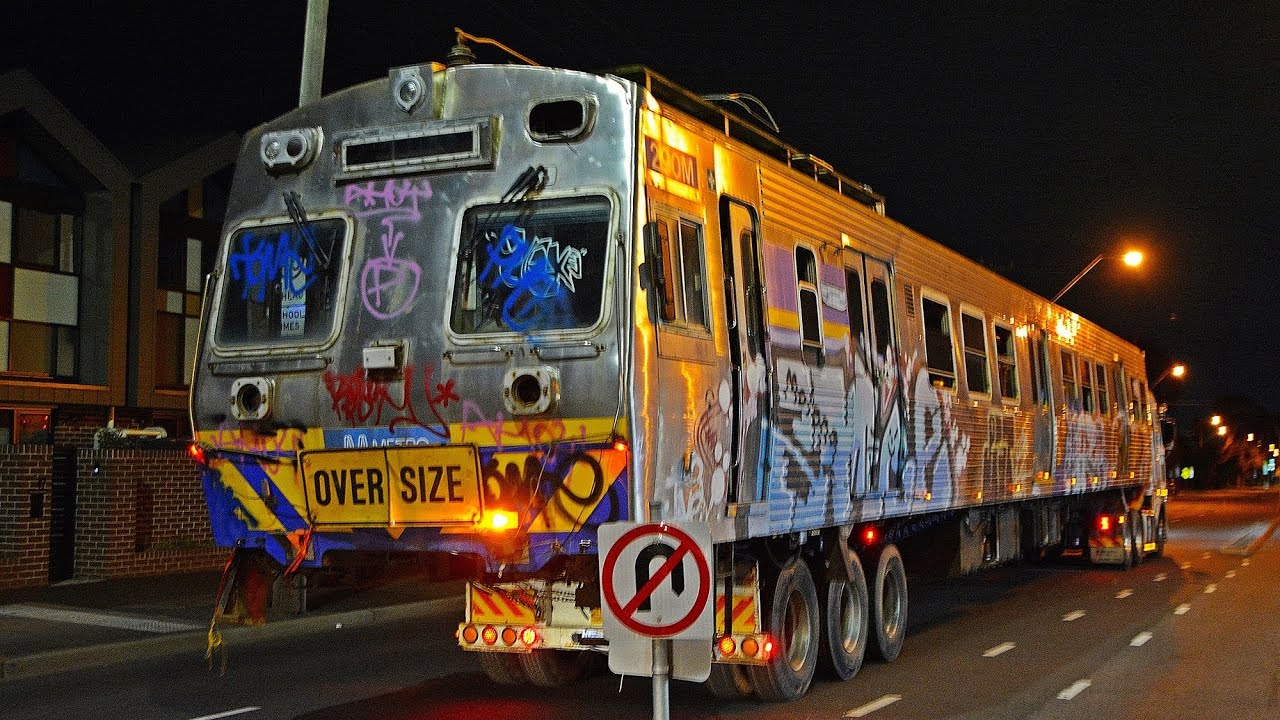 Hitachi 290M Trucked to Molong NSW