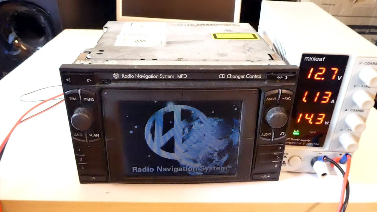 VW Radio navigation system MFD scrambled screen and repair.