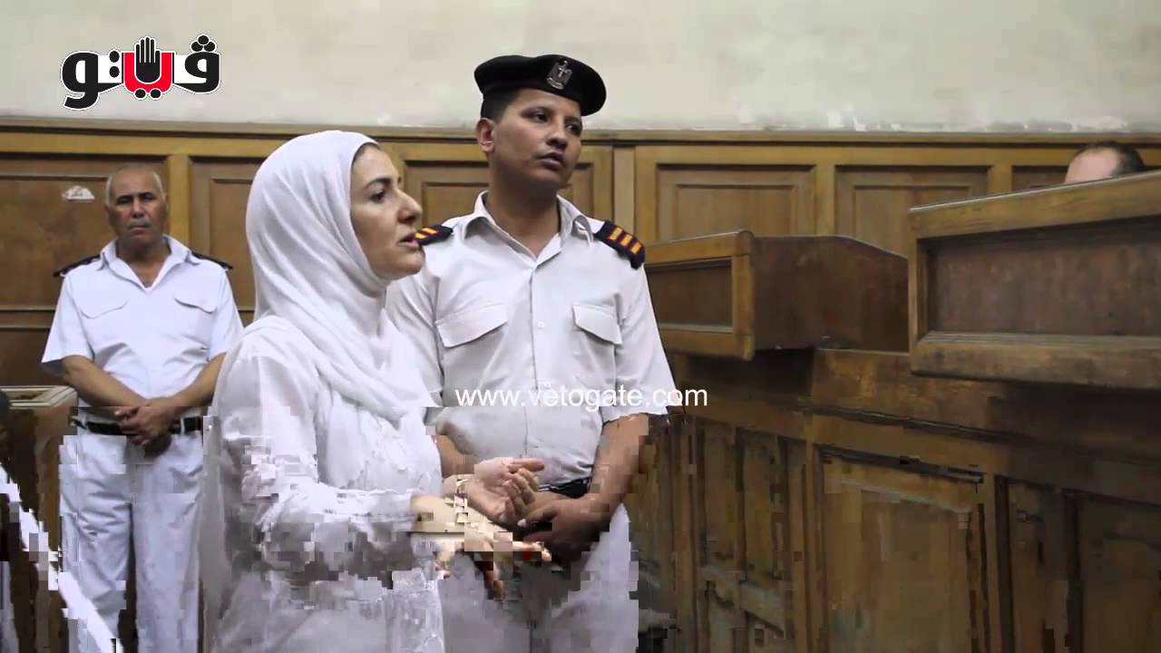 فيتو - ياسمين النرش تعرض دفاعها أمام قاضي «واقعة المطار»