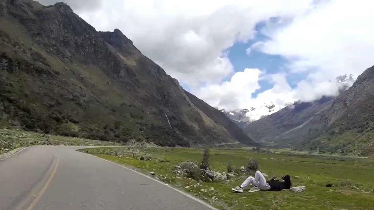 Recorriendo desde Carhuaz / Túnel Punta Olímpica / Ancash - Perú