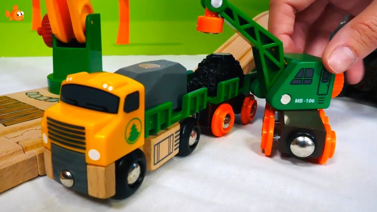 Brio Trains & Toys - DYNAMITE EXPLOSIVE Train! - Brio City toys videos for kids