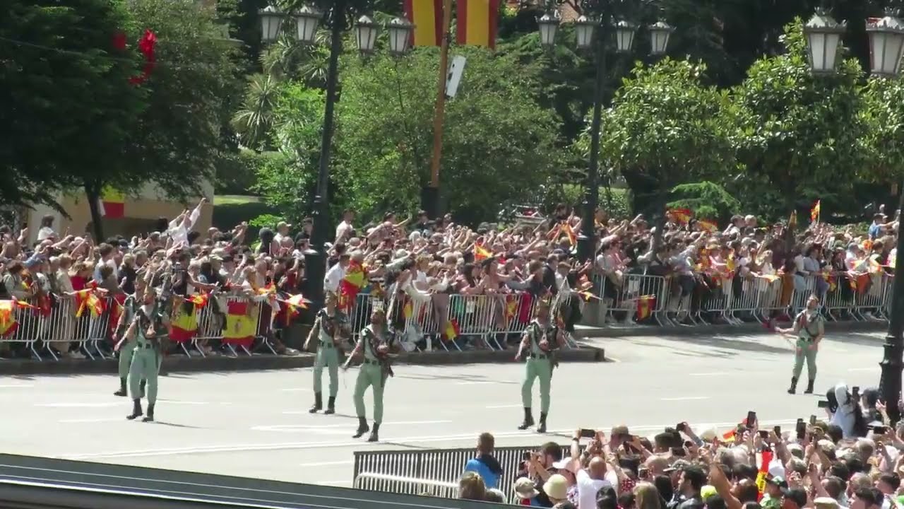 DÍA DE LAS FUERZAS ARMADAS OVIEDO