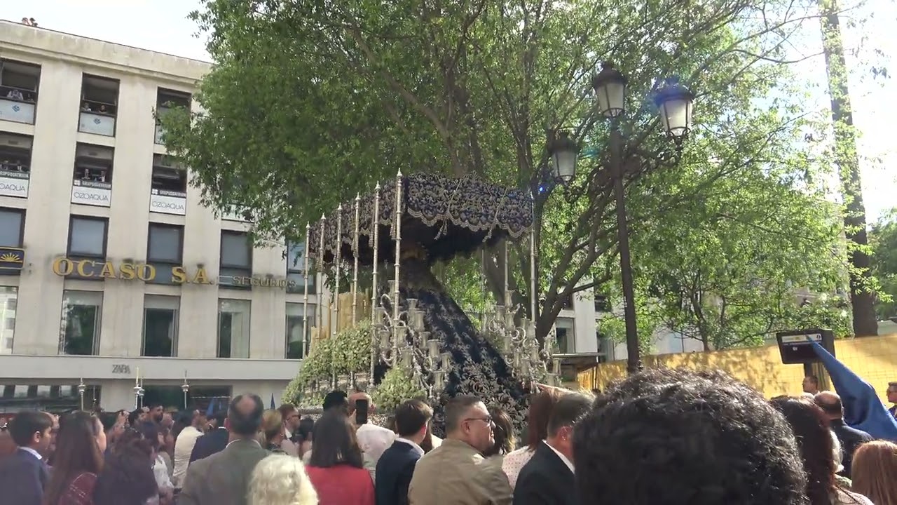 Virgen de la Hiniesta en la Plaza del Duque