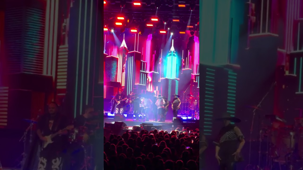 Be with me. Dimash. Prague. Live. Смотри до конца, очень смешно и мило 🤣🥰🤣 #Dimash #Live #Prague