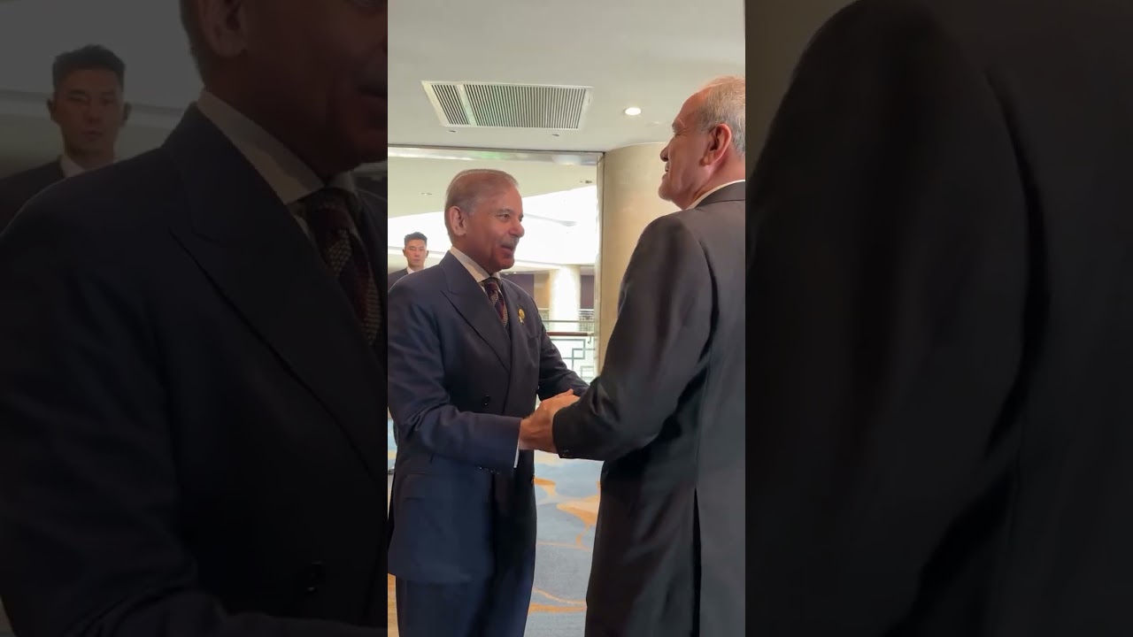 Pakistan&ndash;Iran Relations Strengthened | Leaders Meet at SC0 2025