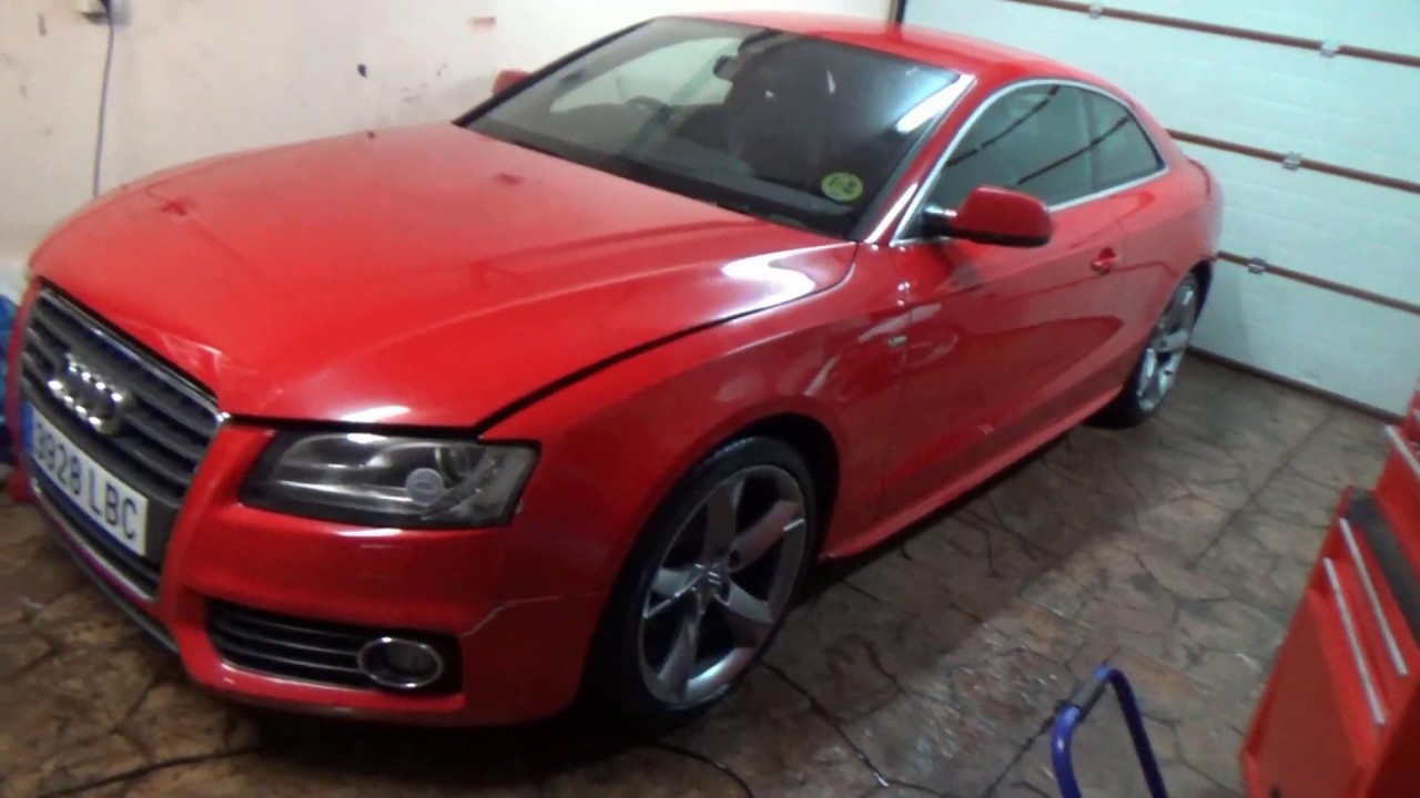 ¿Humedad en el interior de tu AUDI A5? Cómo desatascar los desagües de la caja de aguas.