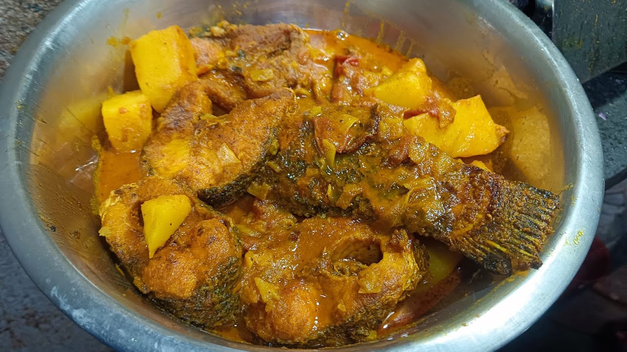 সুন্দর শোল মাছের ঝোল   চলে আসলাম বন্ধুরা 🙏🌹❤️