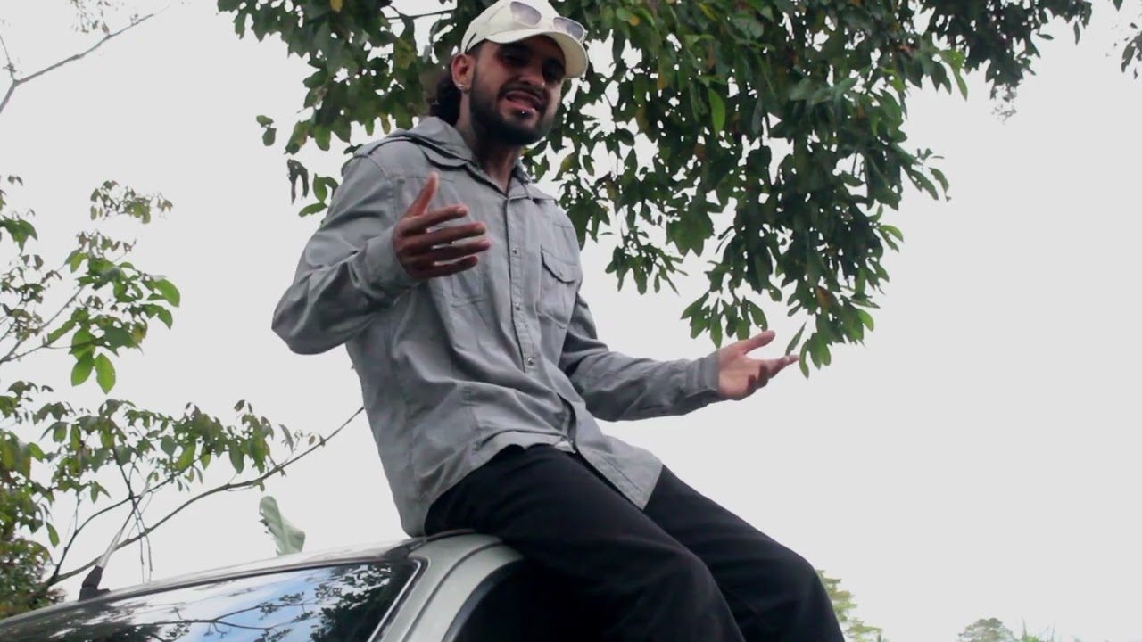 Flores sensibles - Mat (PROD - CHICO BENNINGTON) - VIDEO OFICIAL.