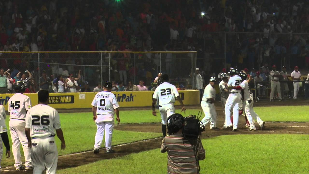 Smith rugió y Tigres siguen con vida