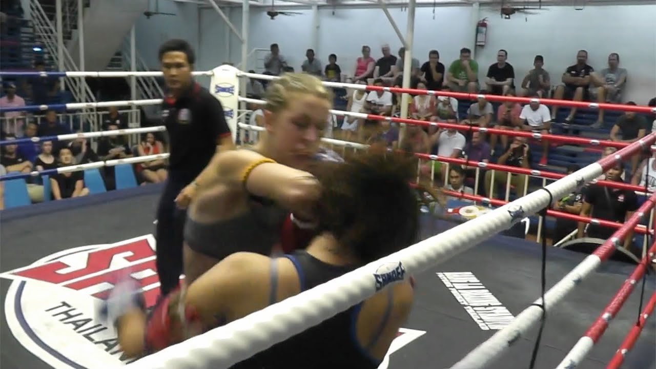 Dakota Ditcheva Sumalee VS Hongfah Kor. Jalanfak: Bangla Stadium, 24th April 2015