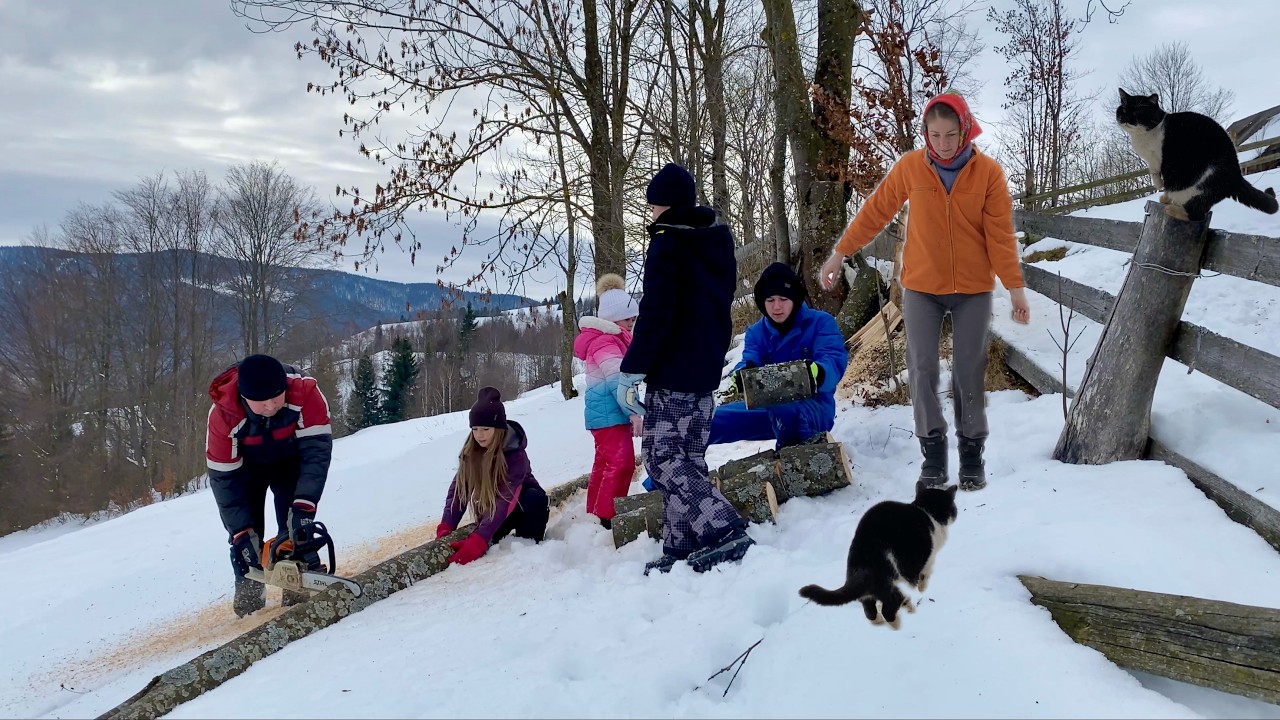 SecretHappylife of a large family in the snow-covered peaks of the Carpathians,far from civilization