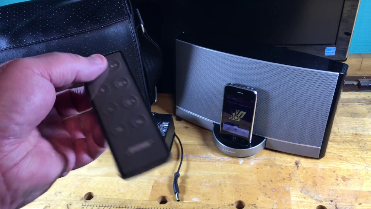 Bose Sounddock Portable with iPhone demo