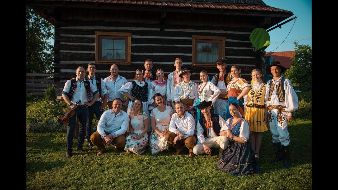 Lístoček z javora - sestry Bacmaňákové OFFICIAL