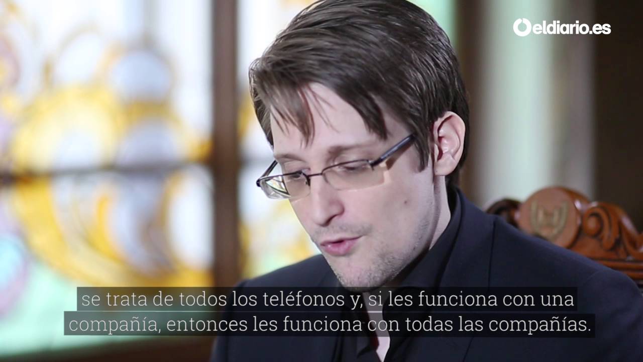 Edward Snowden habla de la batalla de Apple contra el FBI