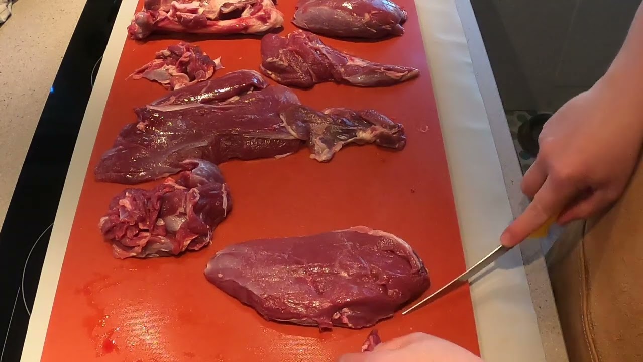 Rehkeule richtig zerwirken – küchenfertig in wenigen Minuten